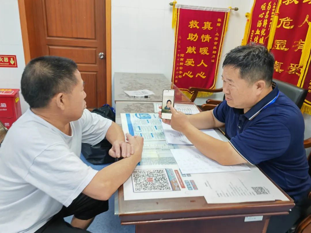民政领军人才风采｜唐怀斌：用“万分”努力成就“万一”团圆梦.jpg