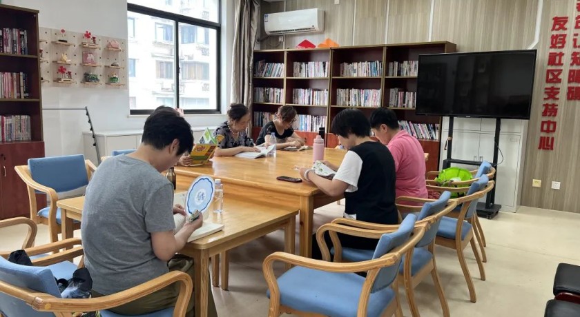 “妈妈现在每天来‘报到’！”