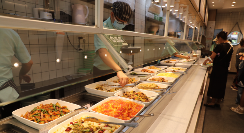 一次新增两家民营餐厅!徐汇虹梅街道社区食堂“朋友圈”又扩大了