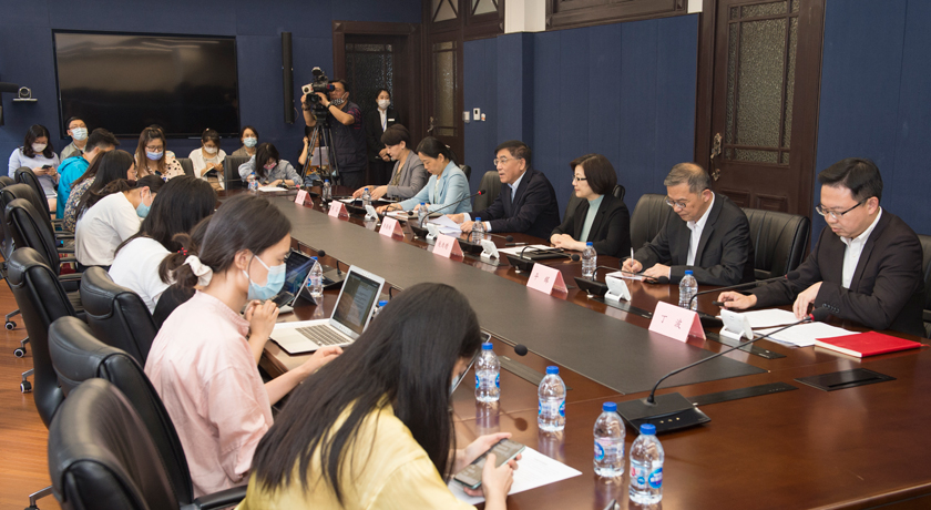 强化法治保障，发挥平台作用，上海全方位推进超大城市未成年人保护工作