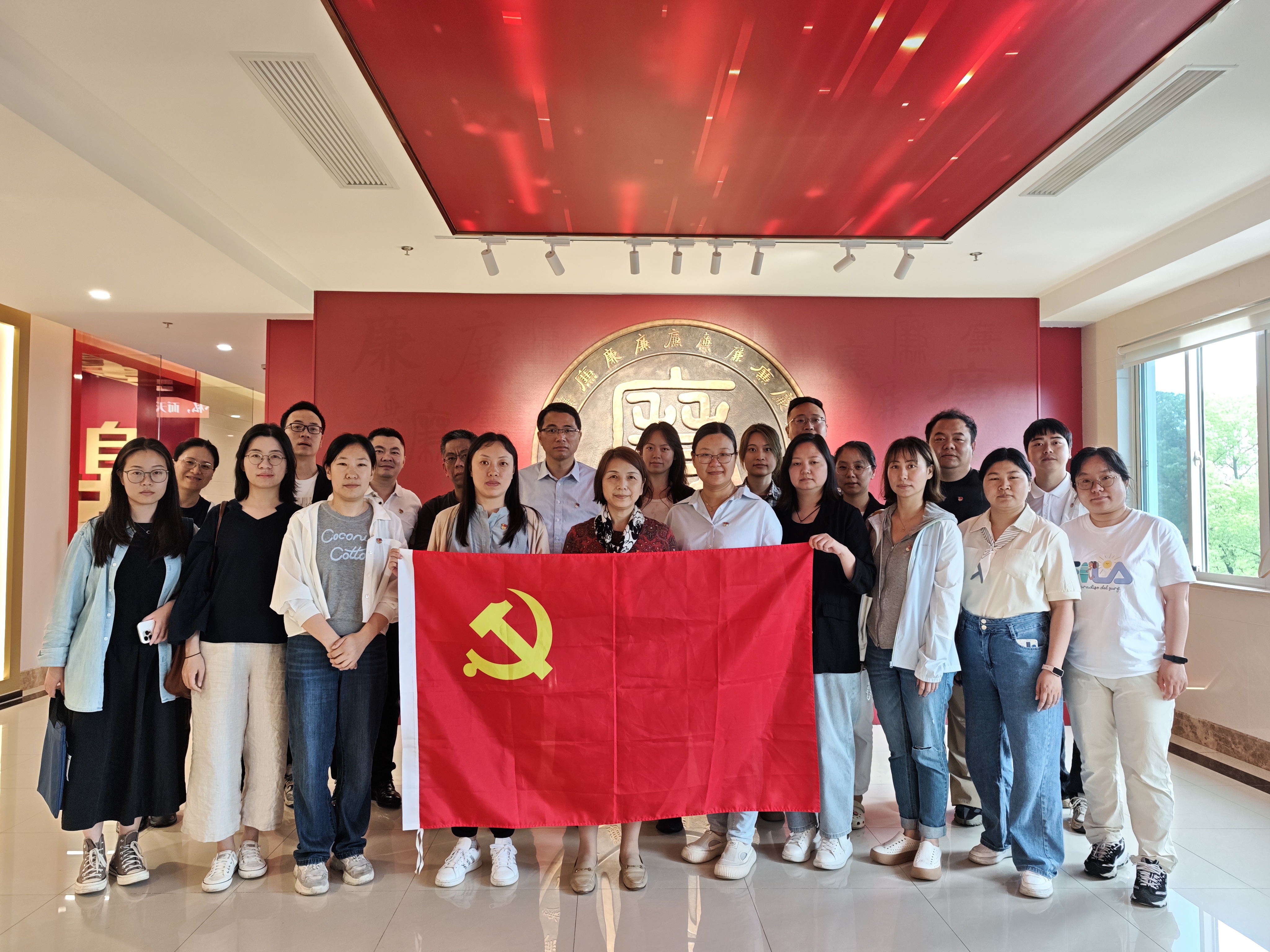c17624ea5d7524cc56e57cfb1acc203.jpg