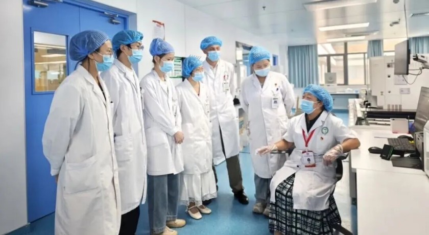 20260713“手把手”是技术,“心连心”是温度:沪疆“银龄行动”里的医者仁心6_副本.jpg