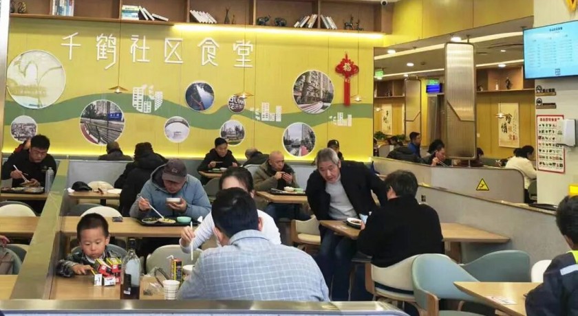 每天供应60多个菜品，还有时令佳肴！这家社区食堂太懂居民味蕾