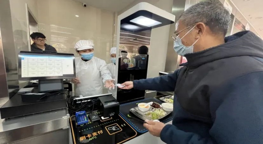 “15分钟养老服务圈”进一步完善,浦东惠南民乐社区第三家长者食堂开业