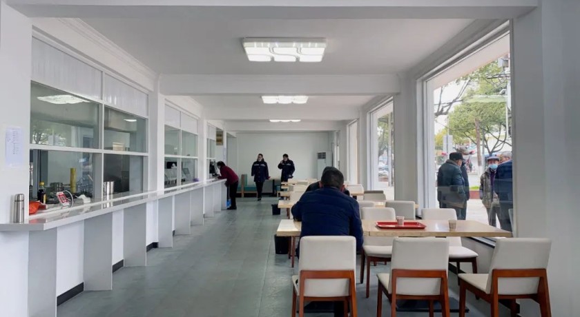 20230323闵行再开一家社区食堂，为老助餐还向社会开放！_副本.jpg