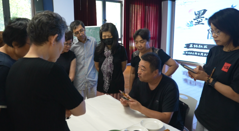 国画课不是拍脑袋定的！嘉定这个服务站让老人自己“点单”