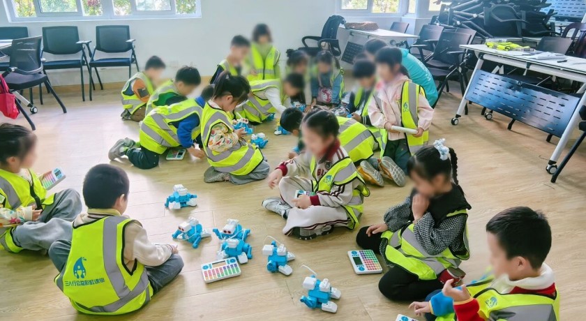 孩子的新年愿望，除了蛋糕还有啥？探秘闵行“成长护航”行动