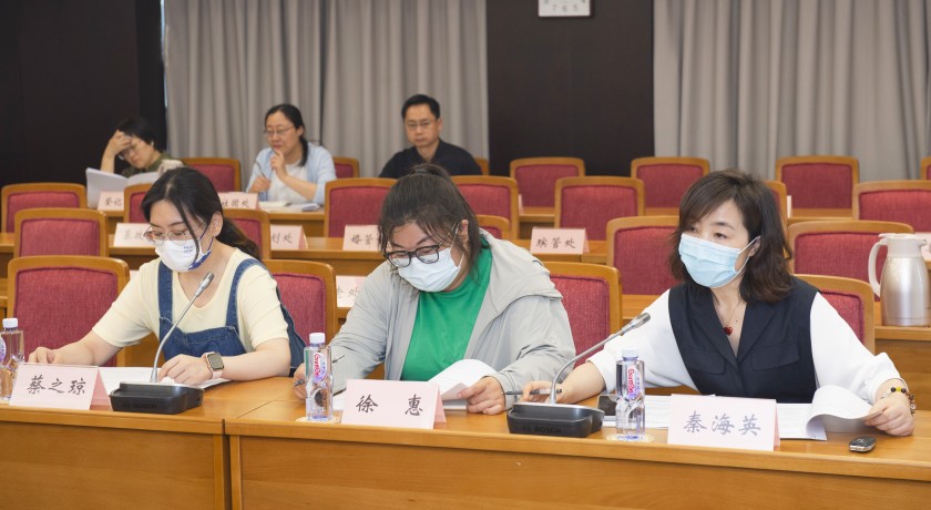 市民政局局长办公会议特邀三位公众代表，研究修订《上海市养老服务补贴管理办法》