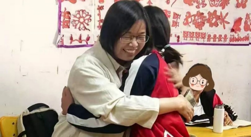 20250625（喀什直击第二篇）“老师，老师，您又来啦”1_副本_副本.jpg