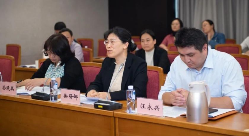 市民政局局长办公会议邀请3位公众代表，参与研究修订《上海市社会救助资金管理办法》