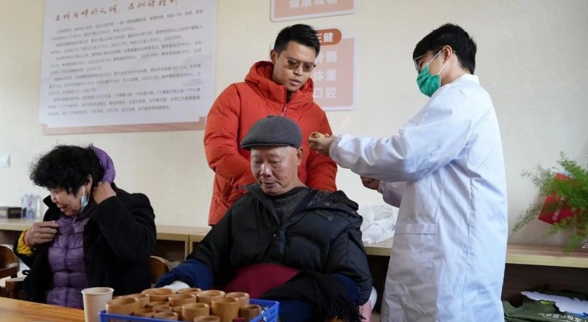 更便民利民，更专业规范！奉贤探索社会救助顾问三级服务网络→