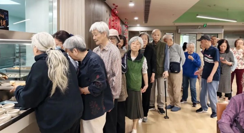养老院“开”早餐集市，“定制”幸福晨光